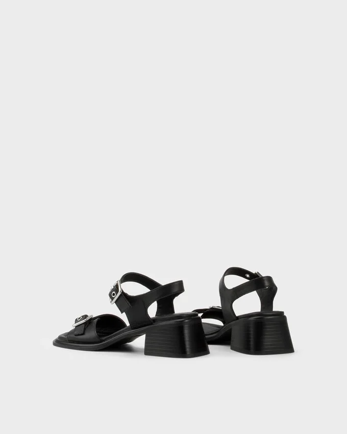 Ines sandaler med klack
