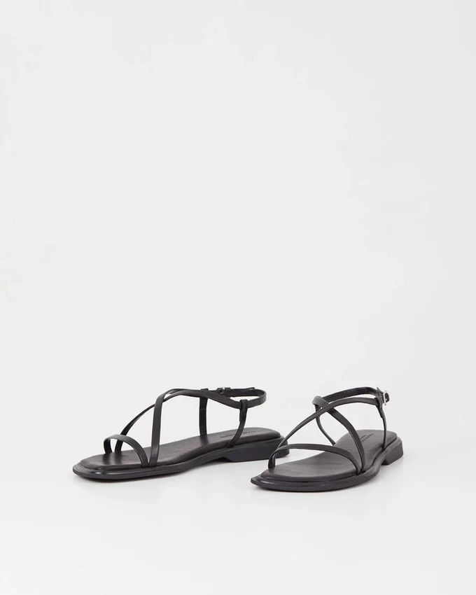 Izzy-sandaler