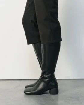 Livia höga stövlar